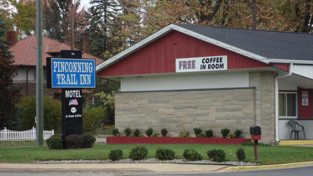 Pinconning Trail Inn Motel 외부 사진